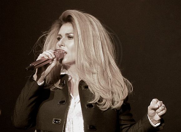 Shania Twain - Rock This Country Tour