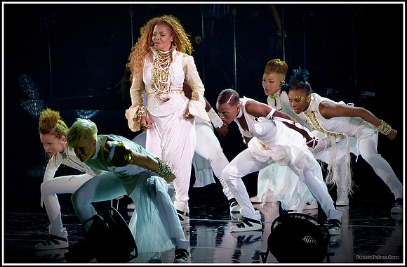 Janet Jackson - Unbreakable Tour