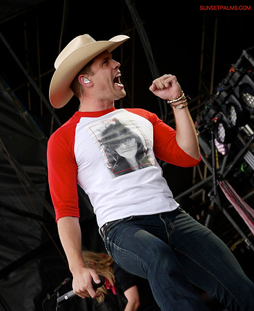 Dustin Lynch