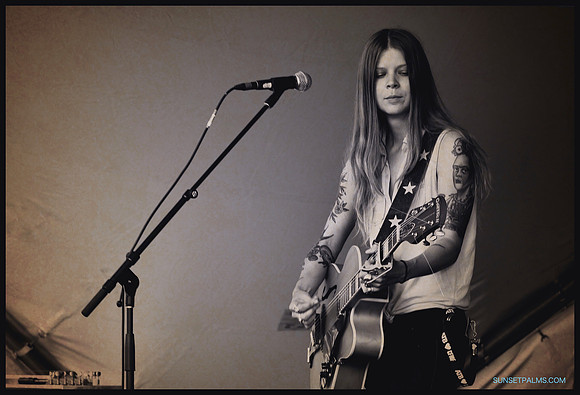 Sarah Shook & The Disarmers
