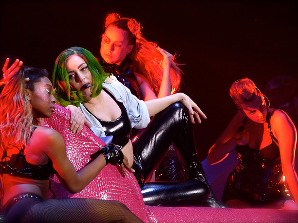 Lady Gaga - Artpop Tour